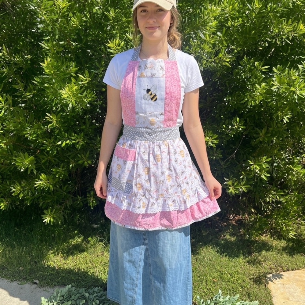Pink Bee-Print Women's Apron with Pocket and Ruffle Trim